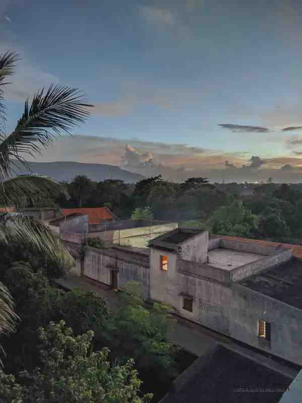 Clouds on The Mountains